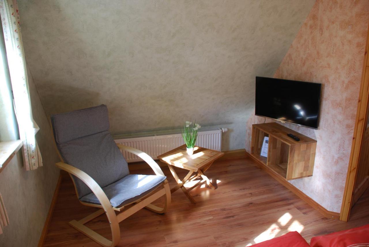 Fh Am Osterbrunnen Hotel Хинтерхермсдорф Екстериор снимка